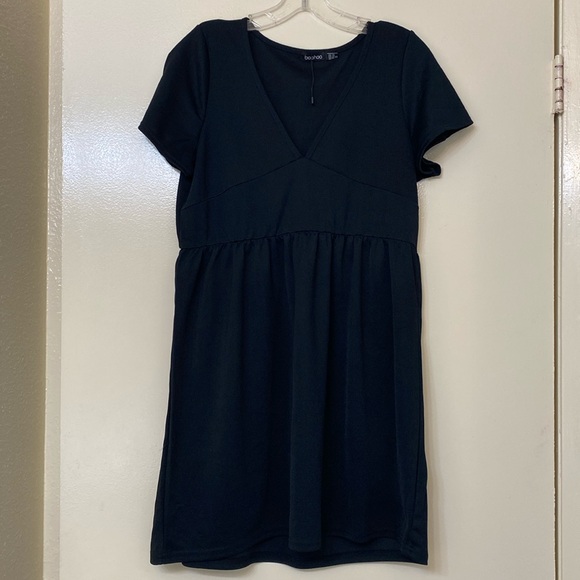 Boohoo Plus Dresses & Skirts - 3/ $15 BOOHOO Black mini dress